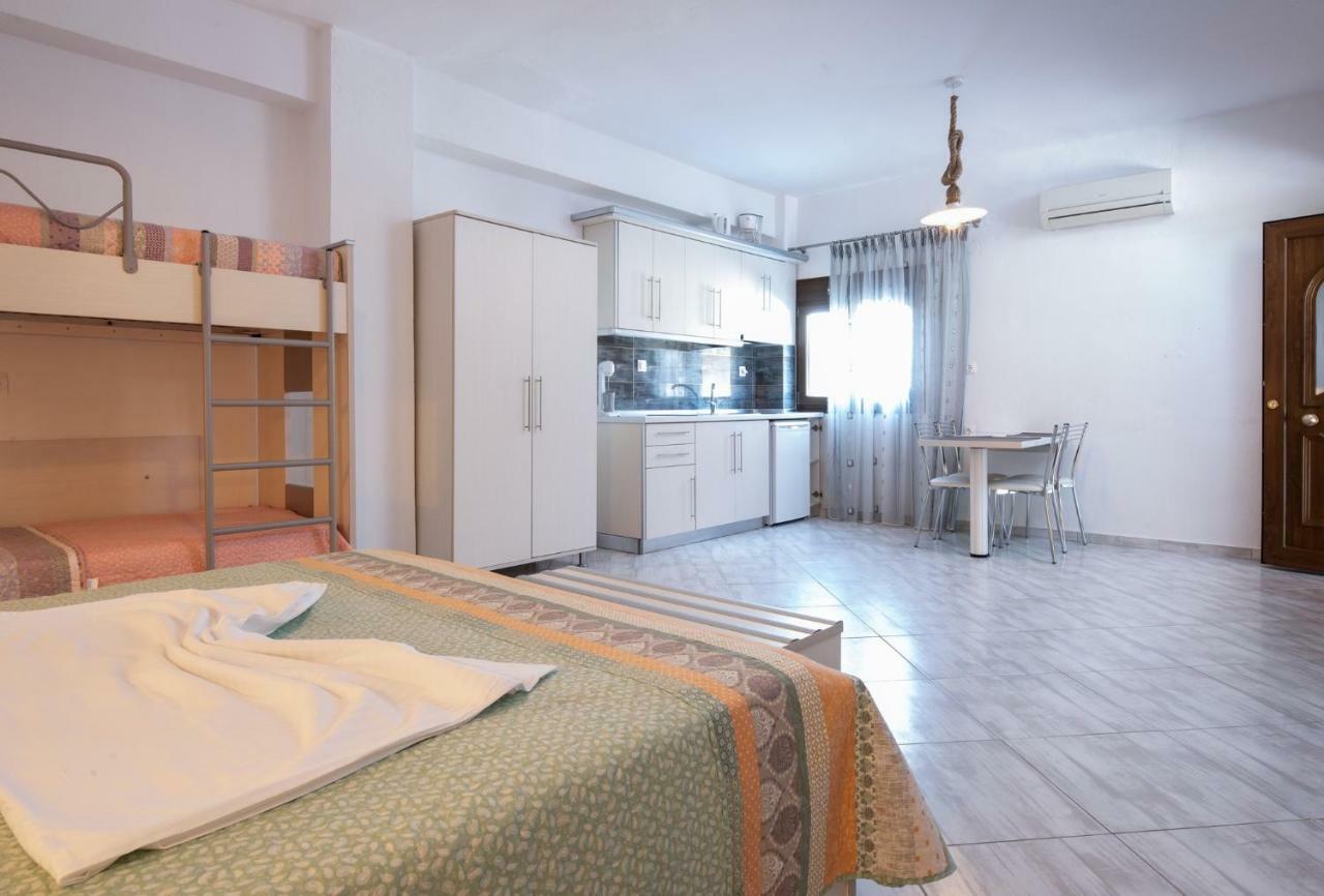 Nikola'S Apartments Toróni Kültér fotó